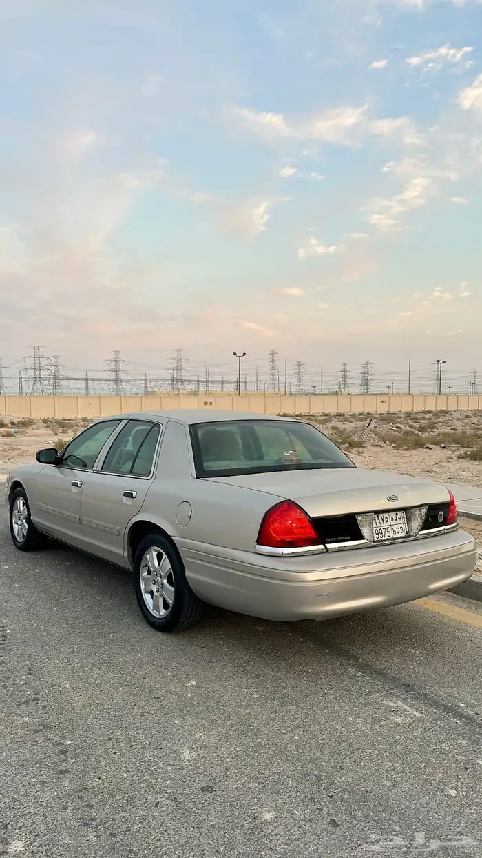 فورد فكتوريا 2011 15