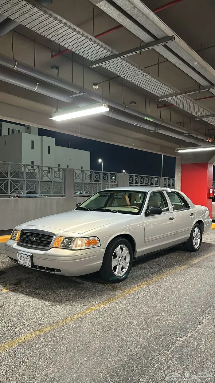 فورد فكتوريا 2011 0