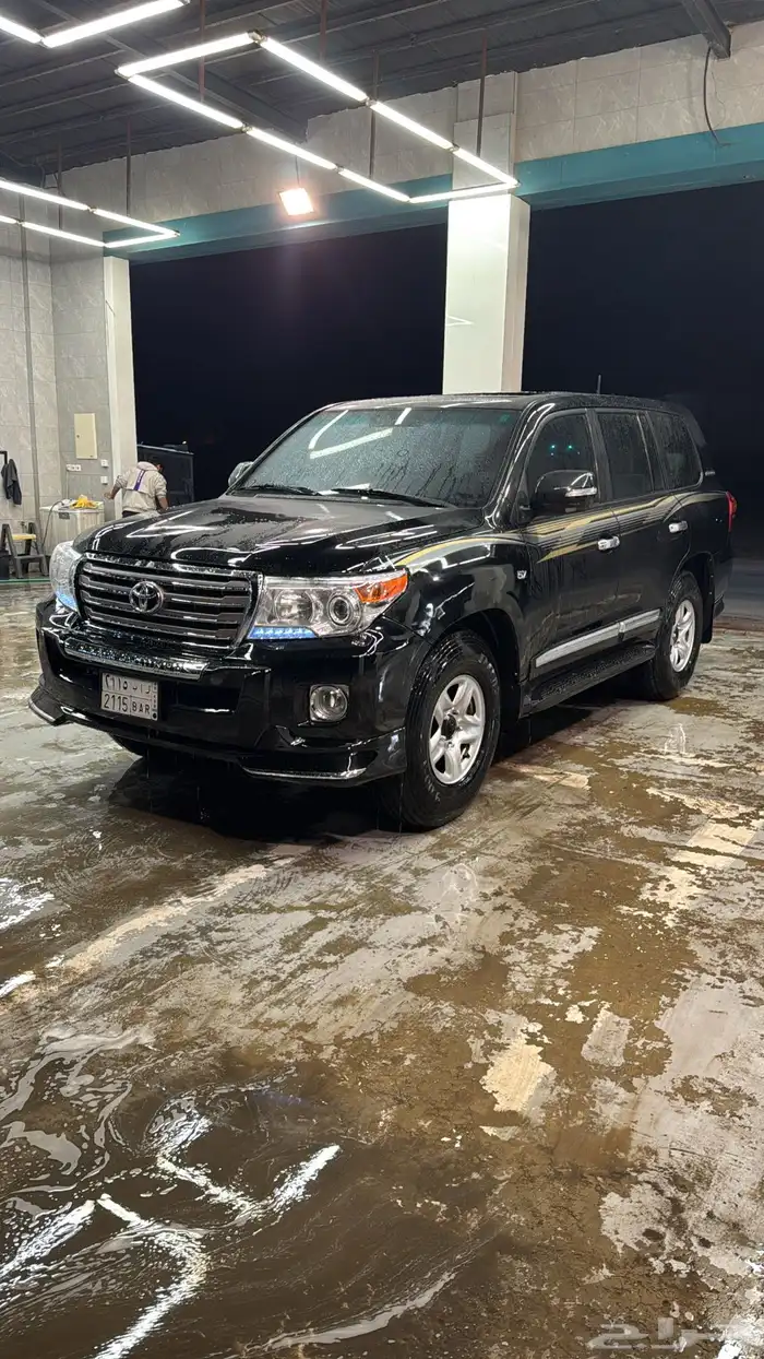 جيب تويوتا GX.R مرهم 15 VX.R موديله 2011 14