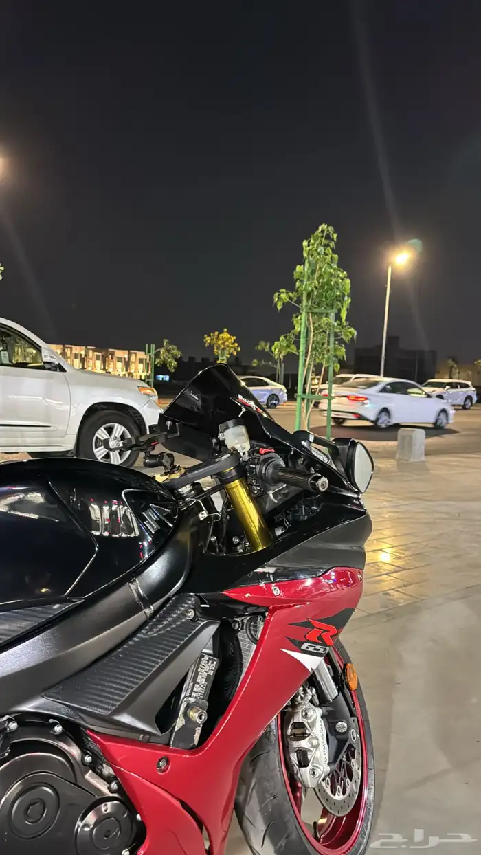 ريس سوزوكي 750 موديل 2018 ممشى 13 الف 0