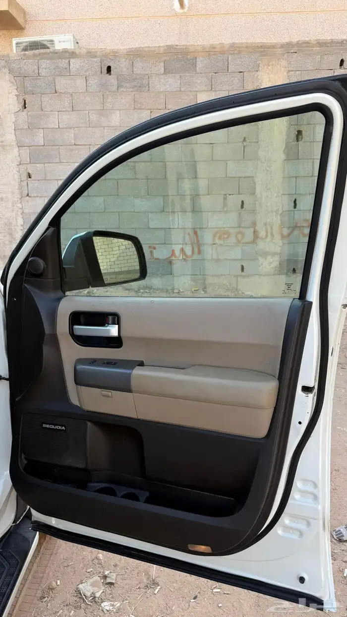 للبيع تويوتا سيكويا 2011 10