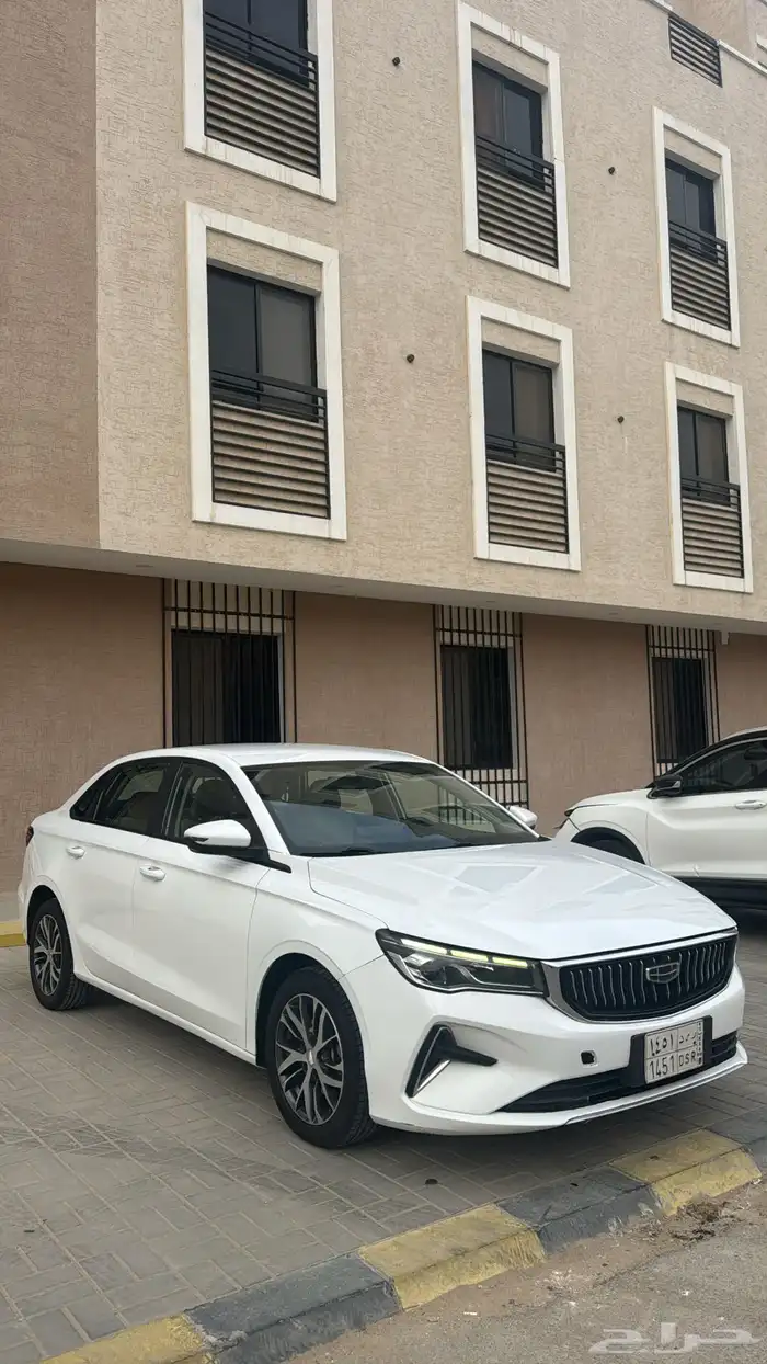 جيلي ام جراند 2023 1