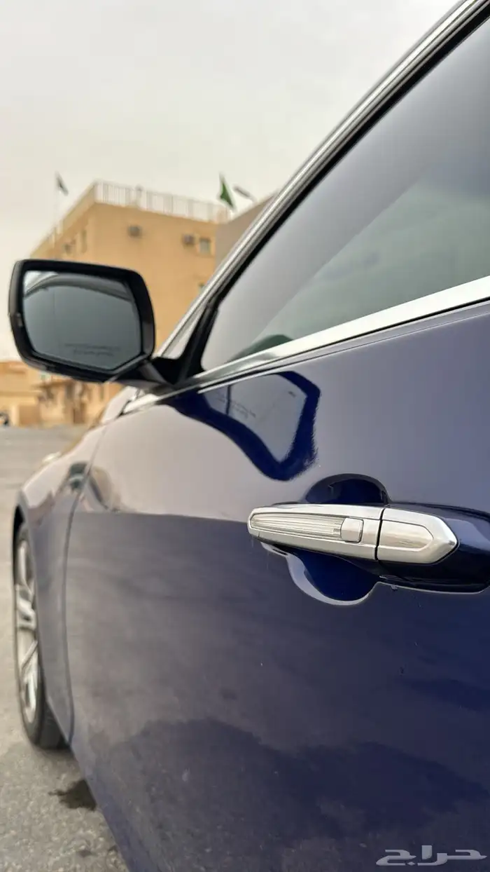 كاديلاك CTS 2015 نظيفه 9