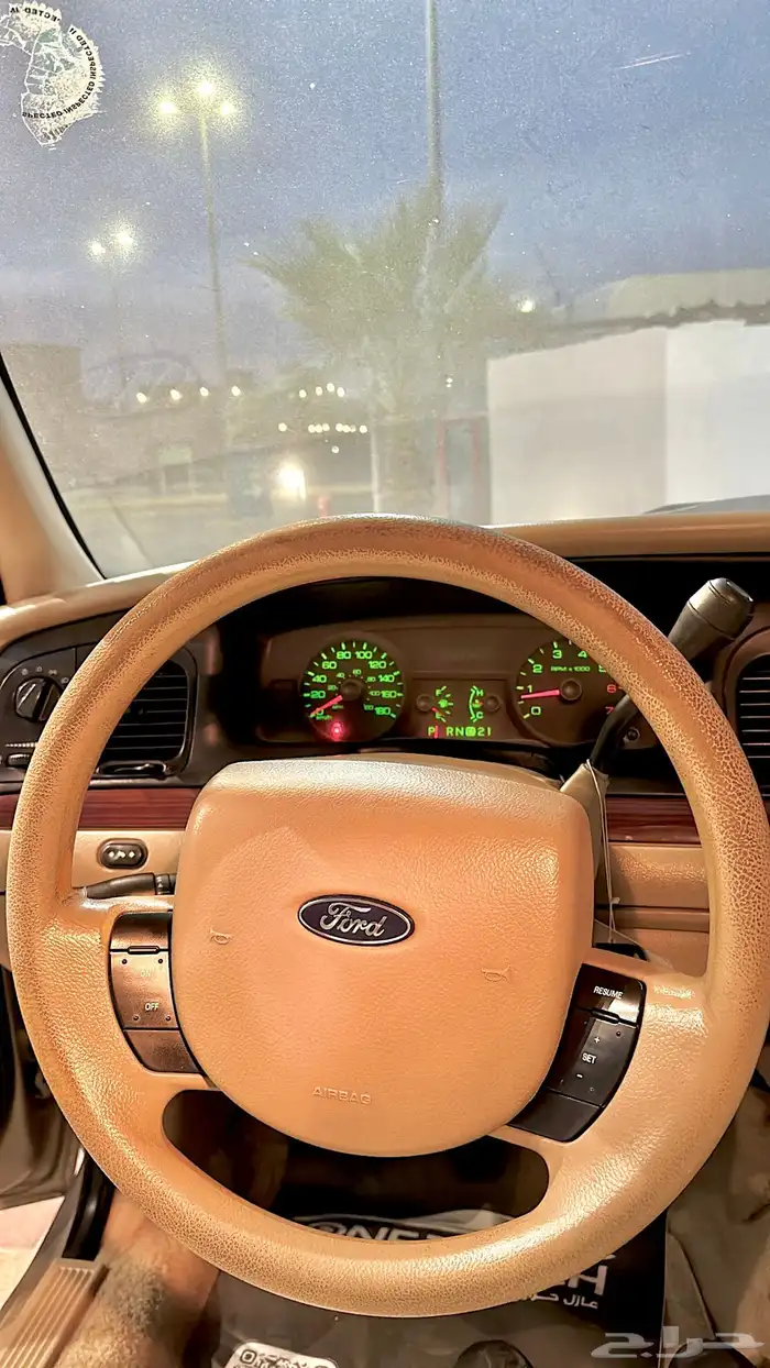 فورد فكتوريا 2011 18