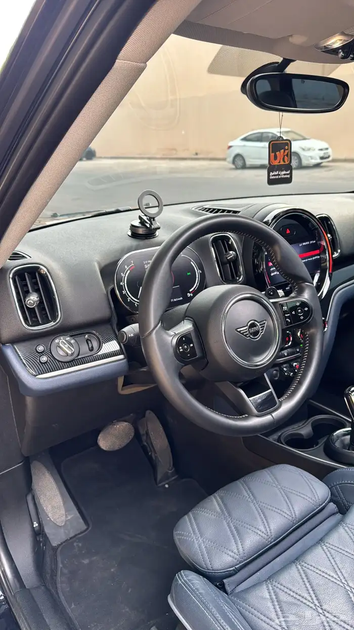 ميني كوبر كانتري مان اس 6
