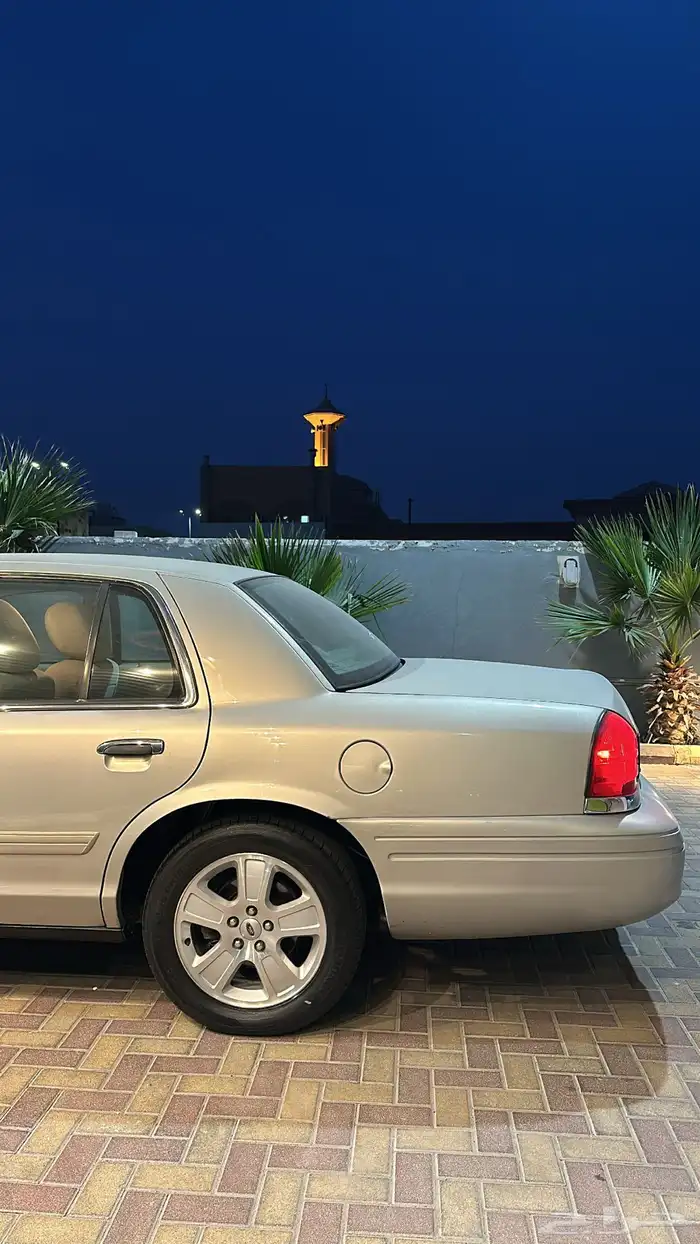 فورد فكتوريا 2011 17