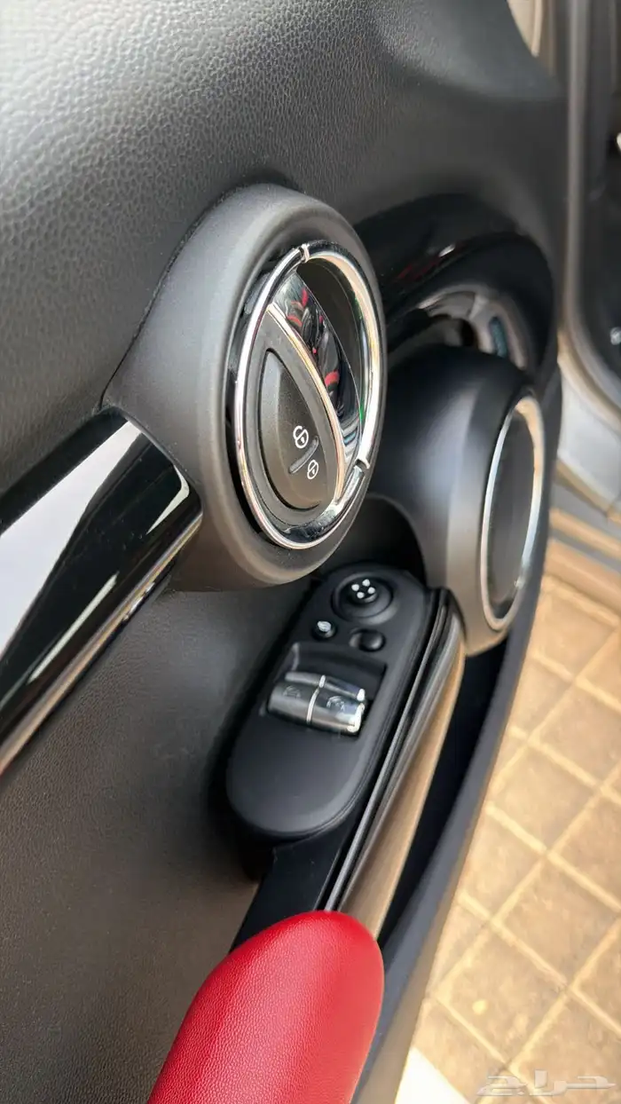 مني كوبر جون وورك 2020 28