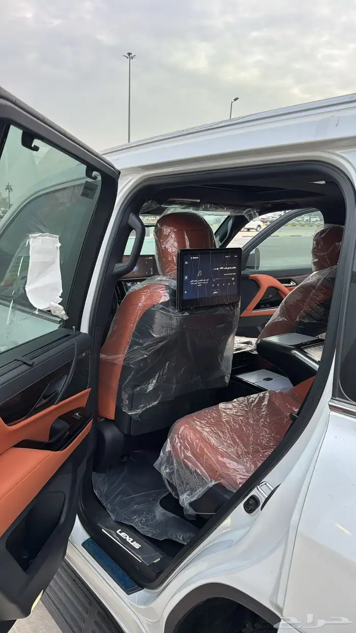 جيب لكزس LX 600 VIP 2023 7