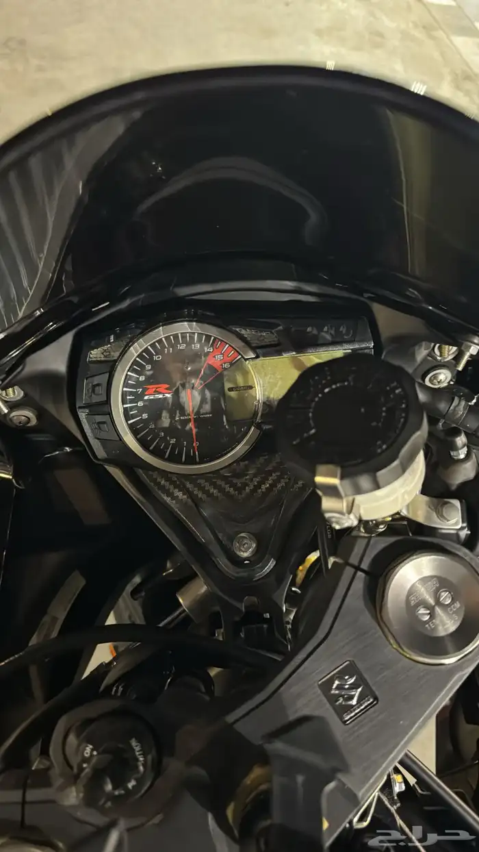 ريس سوزوكي 750 موديل 2018 ممشى 13 الف 2