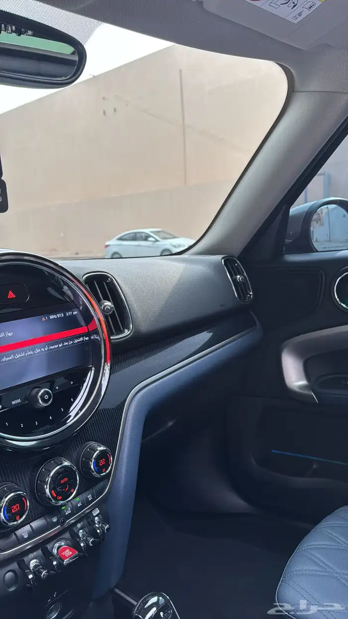 ميني كوبر كانتري مان اس 8