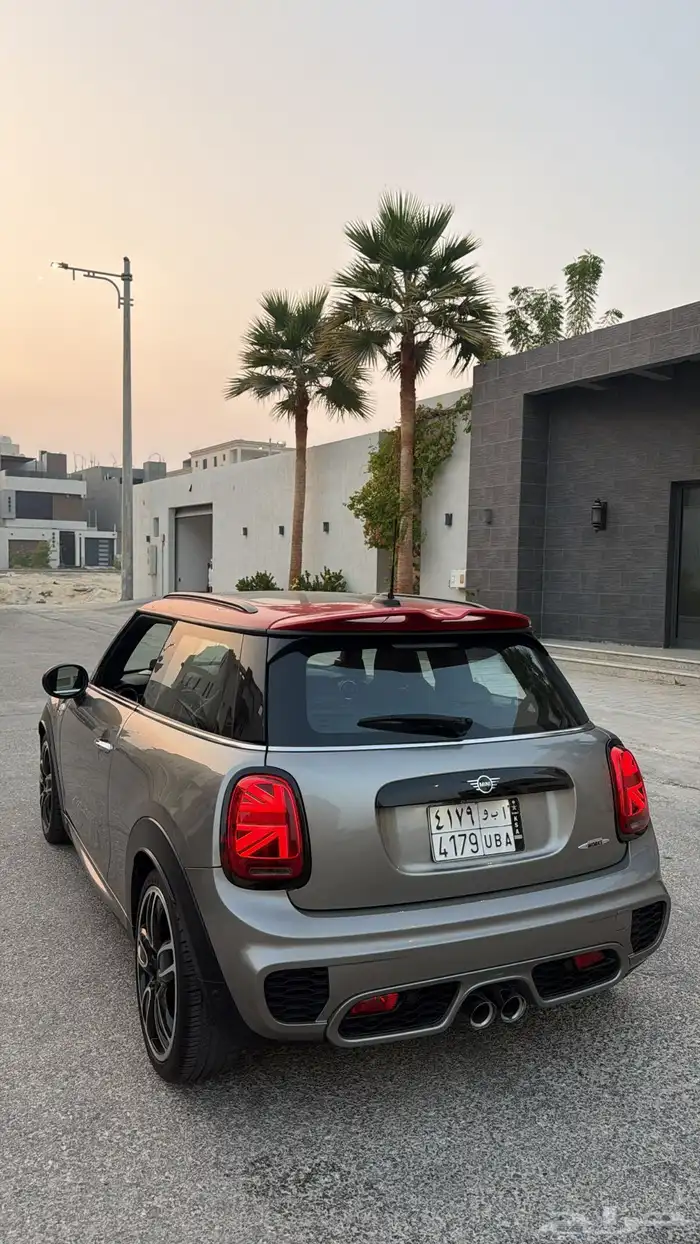 مني كوبر جون وورك 2020 16