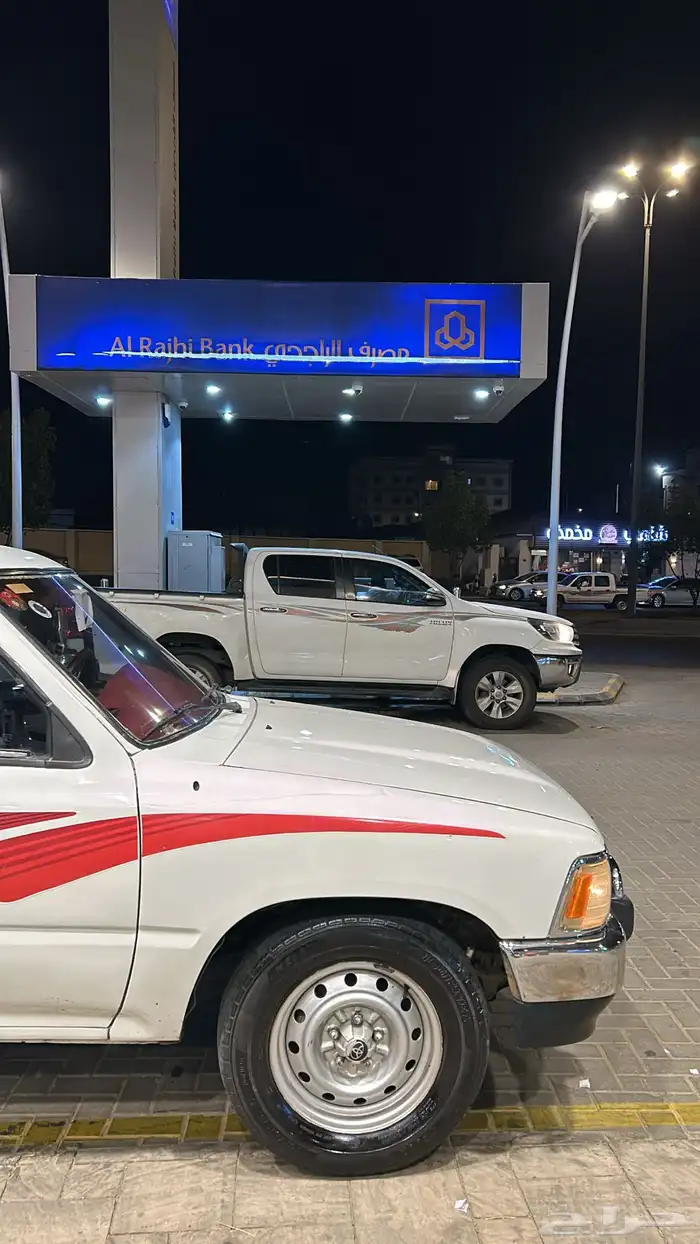 هايلوكس للبيع 8