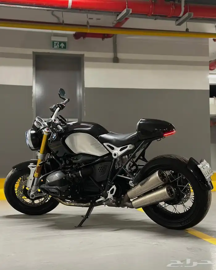 BMW R NINE T 1