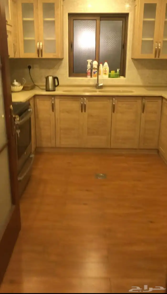 شقة شبه جديدة للإيجار 1