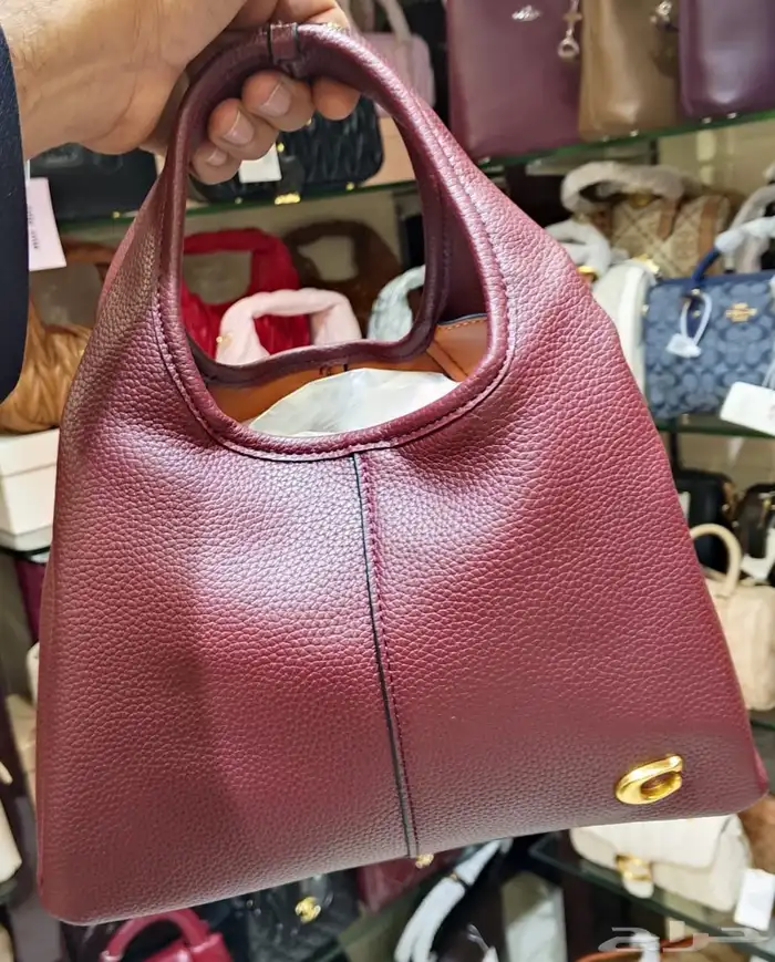 عروض شنط والطقم 135  وطقم شنط 335  جاكت البرد 175 64