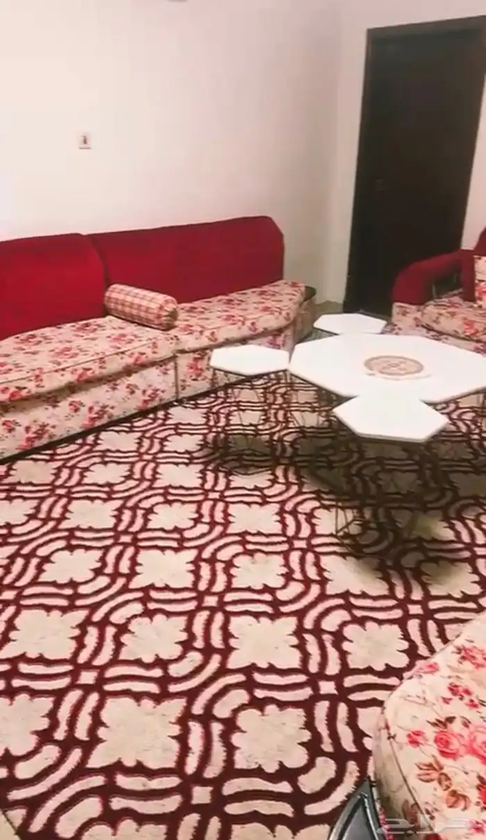 كنب صالة خمس قطع 3