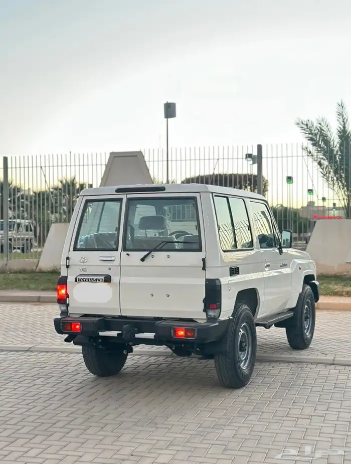 جيب ربع 2023 بوليسي 0