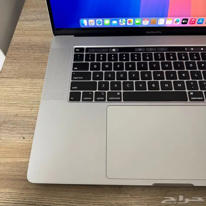 MacBook Pro i9 64gb ram 500gb ssd 8gb graphics 1