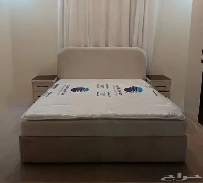 تفصيل غرف نوم وتركيب ديكورات خشبية والتنجيد ودهان الأبواب 0