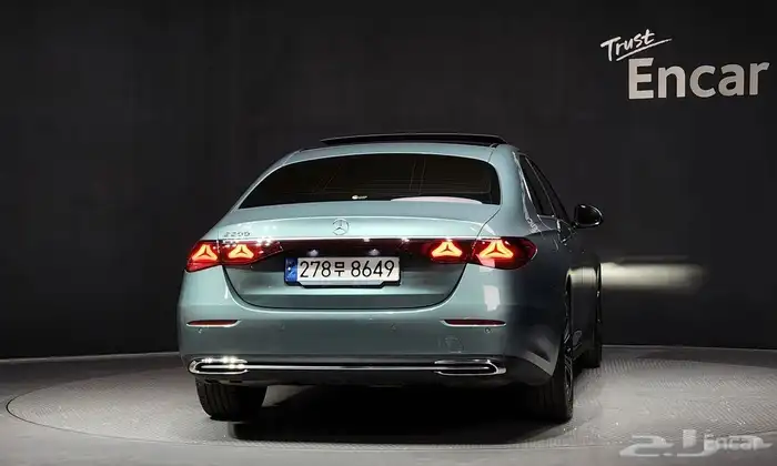 مرسيدس E200 2024 بالوان مميزه استيراد من كوريا 3