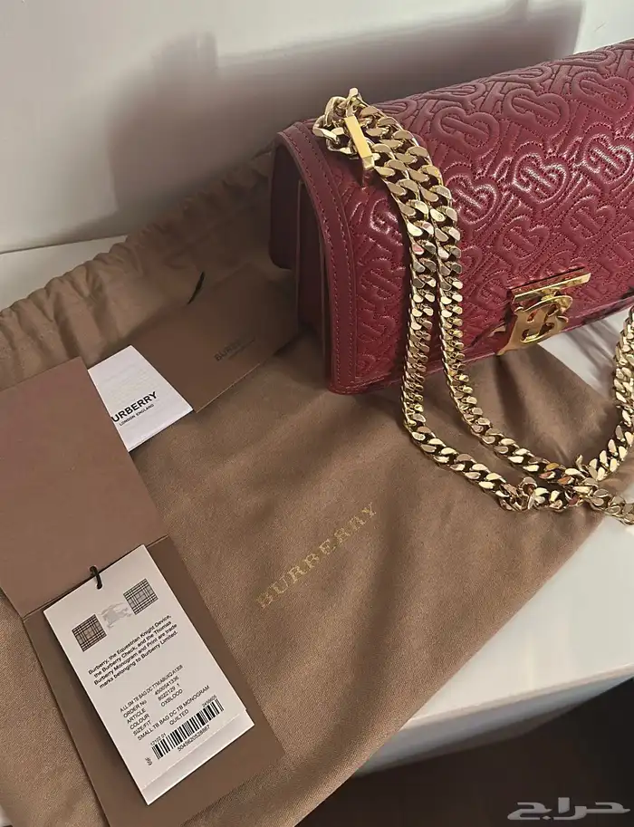 للبيع شنطة بربري نسائية اصلية 3