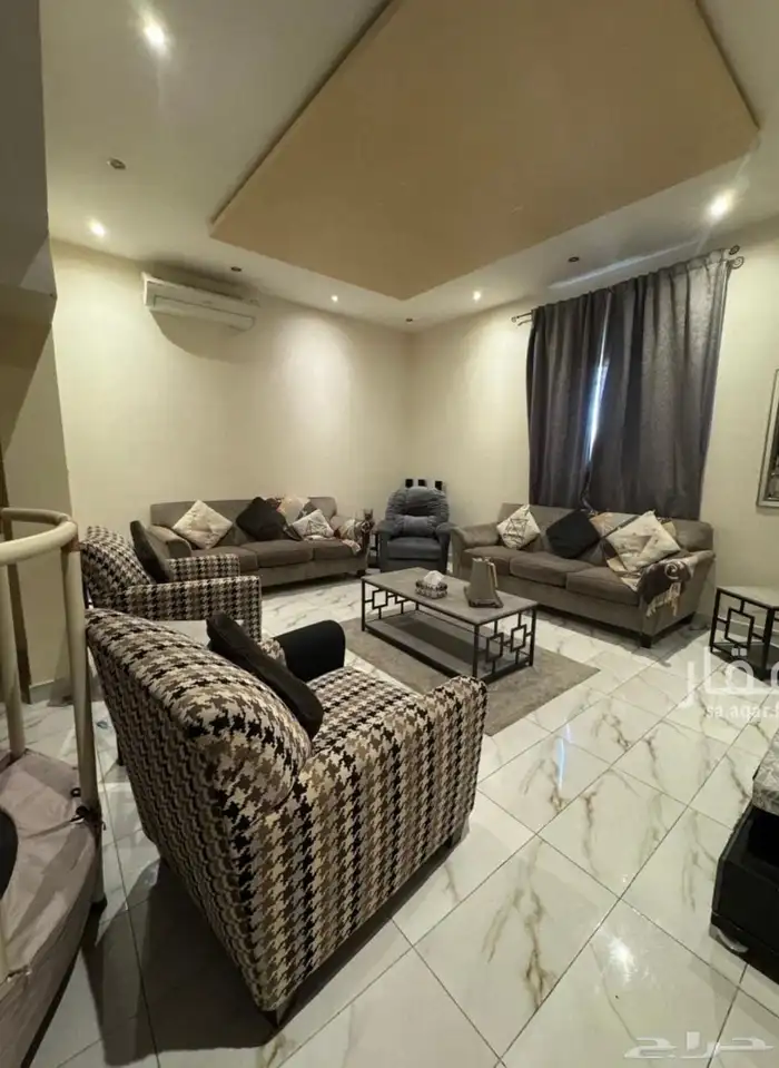 شقة دورين للبيع في حي العارض الرياض 0