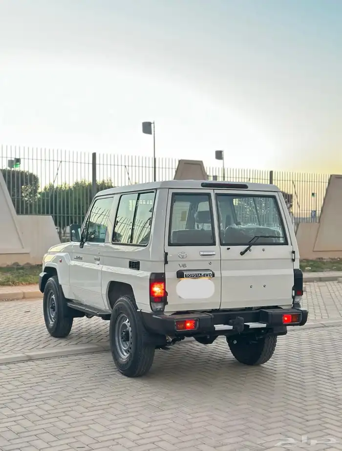 جيب ربع 2023 بوليسي 1