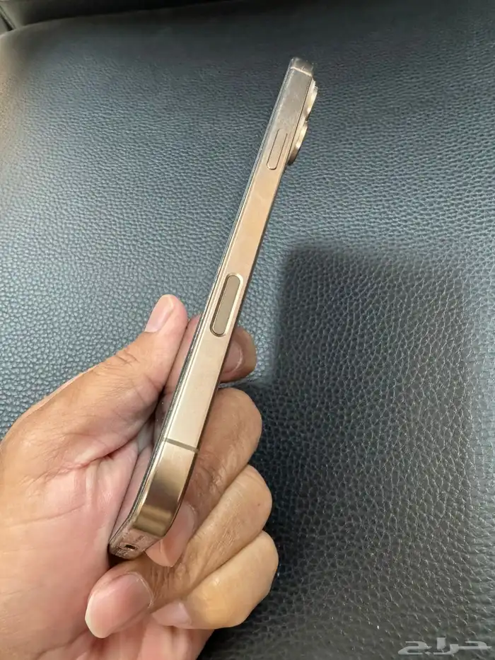 ايفون 16 برو ماكس ذهبي 15