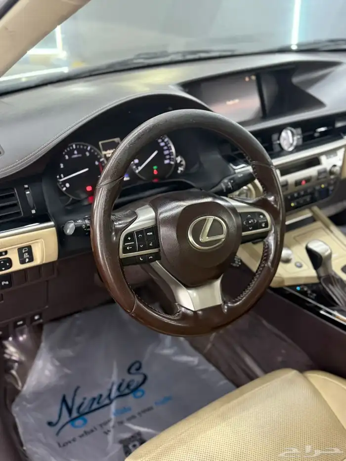 لكزس ES250 موديل 2016 عبداللطيف جميل المفتاحين موجدين مالك2 3