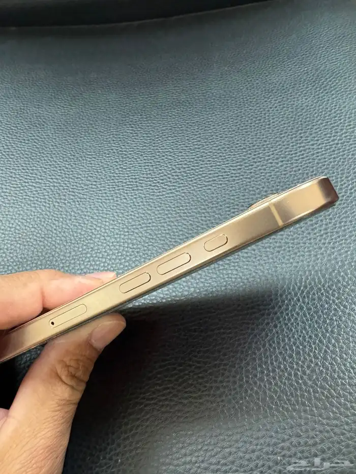 ايفون 16 برو ماكس ذهبي 18