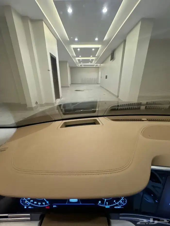 هونداي ازيرا 2020 (بنزين) فل كامل اعلى فئه بحالة الوكاله 17