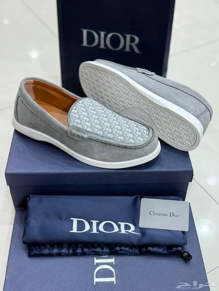 شوزات رجالي ونسائي 1