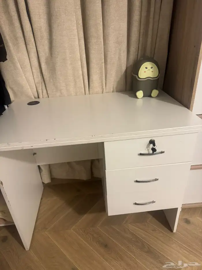 مكتب دراسي 0