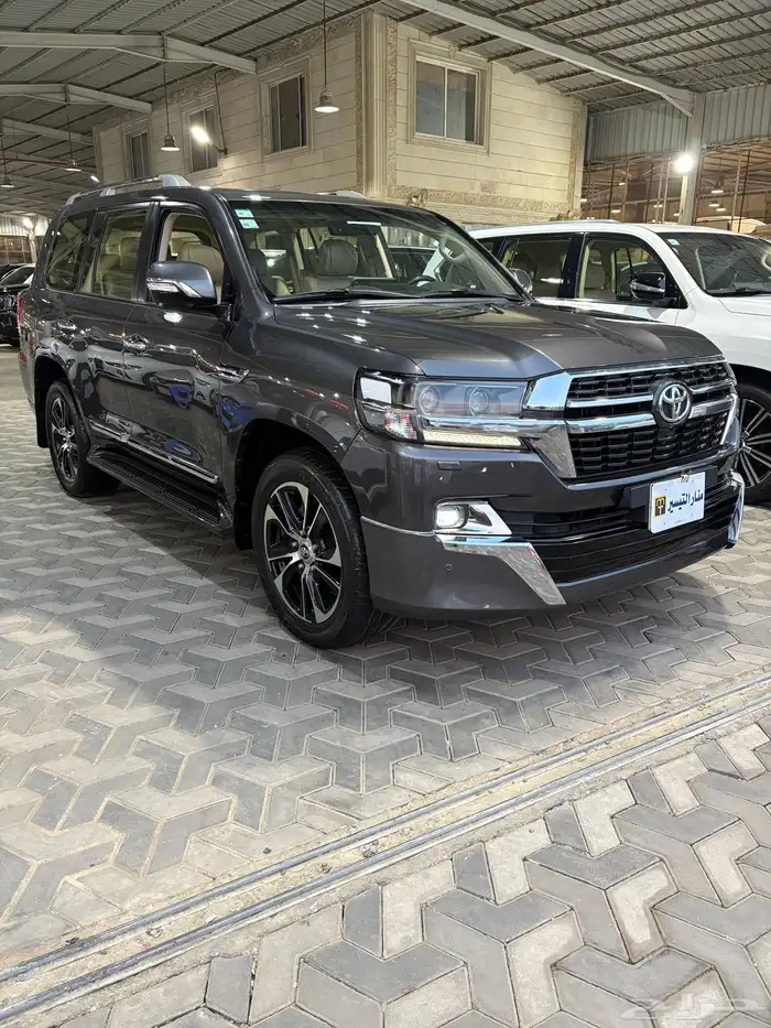 تويوتا لاندكروزر 2021 2