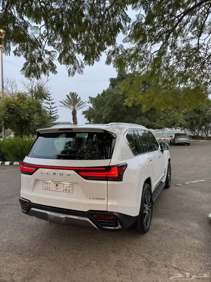 لكزس LX600 سعودي وكاالة 3
