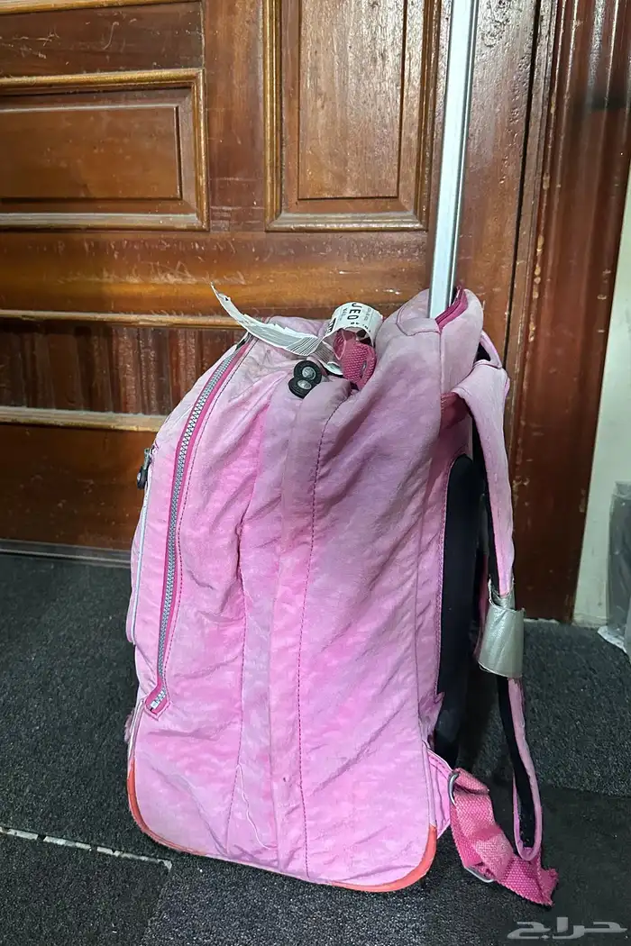 شنطة كيبلينج kippling للبيع ومعاها شنطة زيادة 12