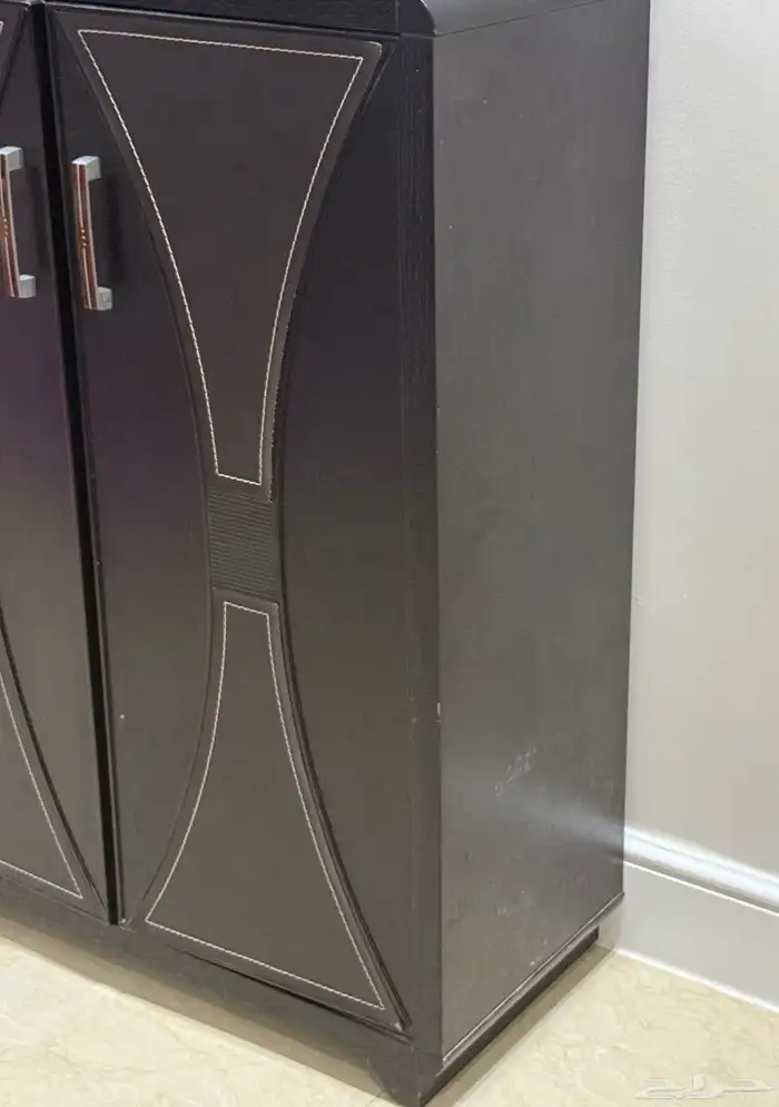 للبيع دولاب جزامه بحاله ممتازه 3