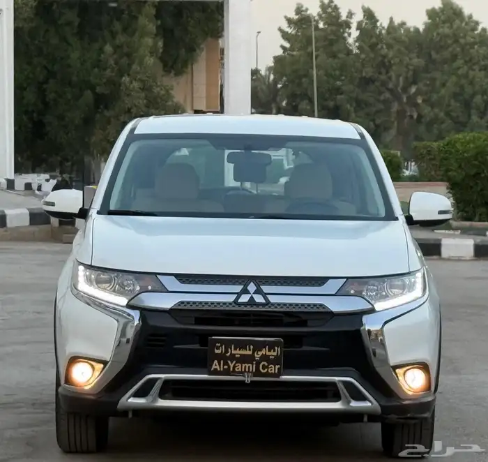 ميتسوبيشي اوتلاندر2020 0