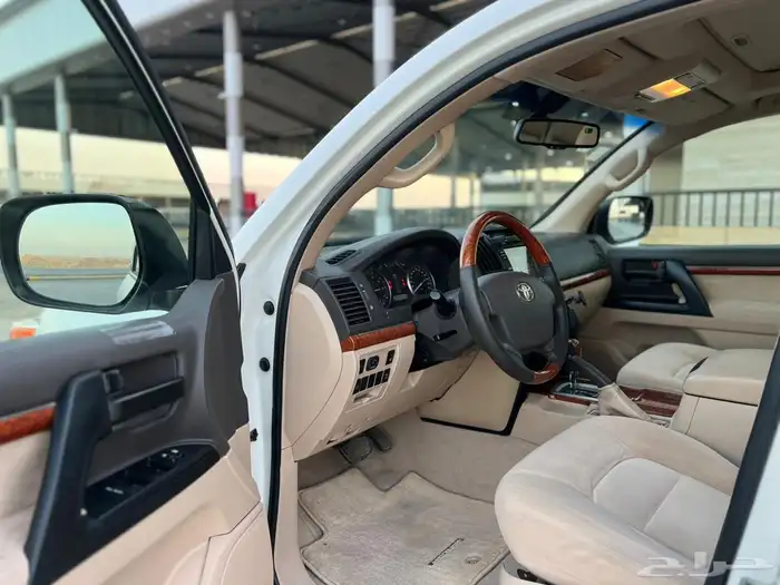 لاندكروزر - 2012 - GXR - سعودي 8 8