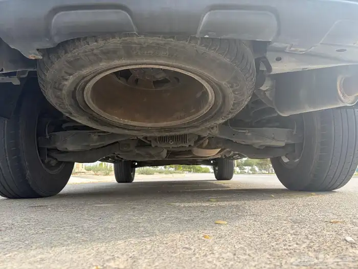 نيسان بلاتينيوم 2010 ذهبي 4