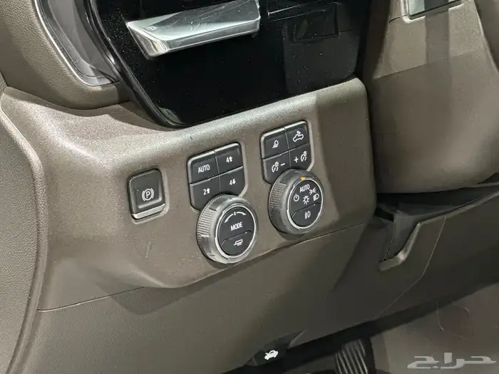 سلفرادو تريل بوس غمارتين Z71 دبل موديل 2023 20