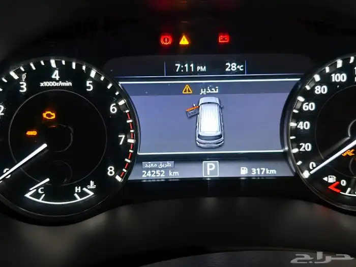 نيسان تيتانيوم 6v مخزن شرط مالك واحد 2023 0