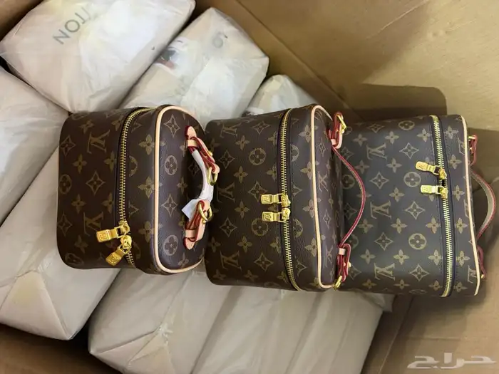 شنط بالجمله وبالحبه 33