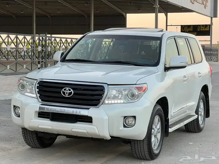لاندكروزر - 2012 - GXR - سعودي 8 5