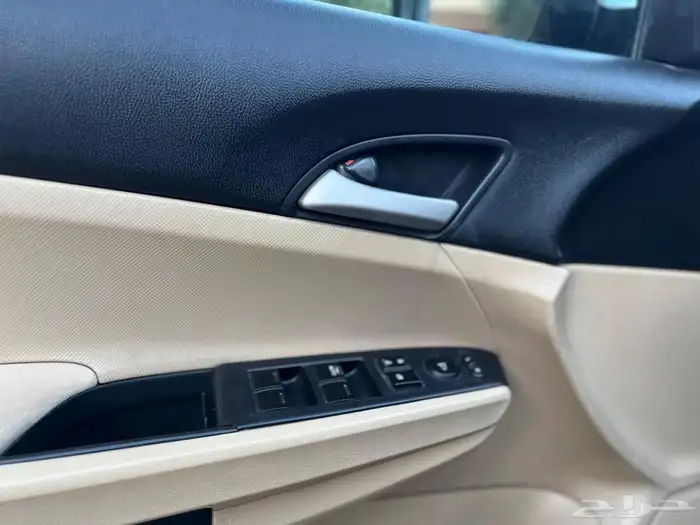 هوندا اكورد 2012 Limited اصل نظيفة جدا 37