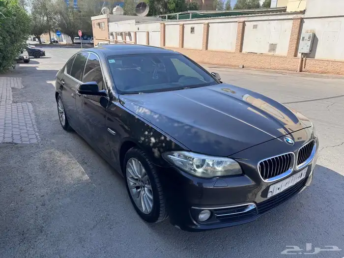 بي ام دبليو لاكجري 520I 15