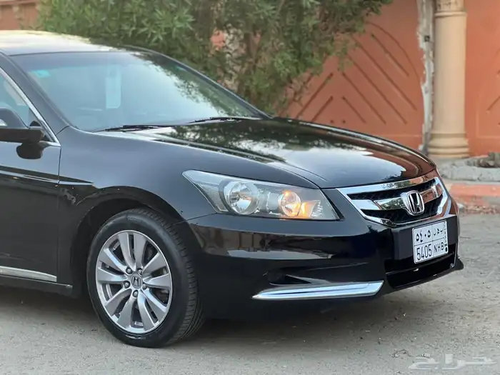هوندا اكورد 2012 Limited اصل نظيفة جدا 3