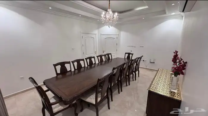 فيلا فاخرة للبيع حي الشعلة 3