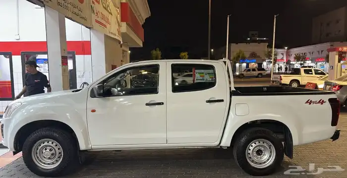 ايجارسيزو 2022ديزل غمارتين قير عادي 3 الاف   اجار تامين شامل 1