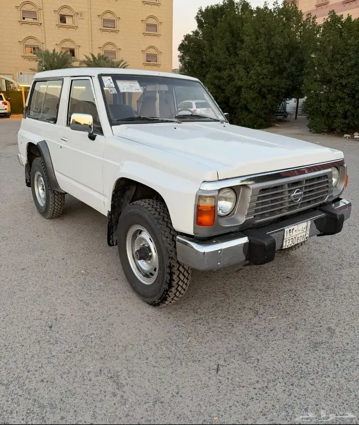 للبيع سفاري ربع موديل 1990 1